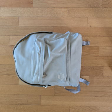 Sac à dos gris