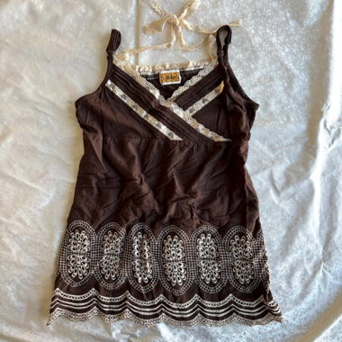 „Yu“ year 2006 full embroidery ornamental cami top