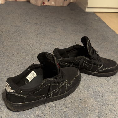 Travis Scott Jordan 1 Low