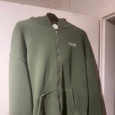 Tracksuit 