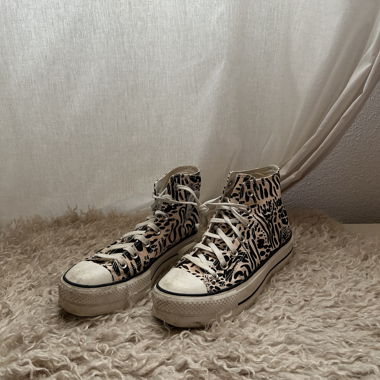 Converse Chuck Taylor Sneakers