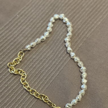 Collier imitation perles avec pendentifs