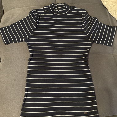 Tommy Hilfiger T-Shirt – striped & fitted