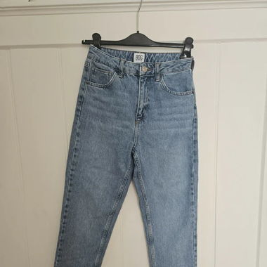 Momjeans von BDG