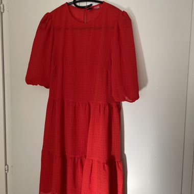 Red Summer Dress with Puffy Sleeves 