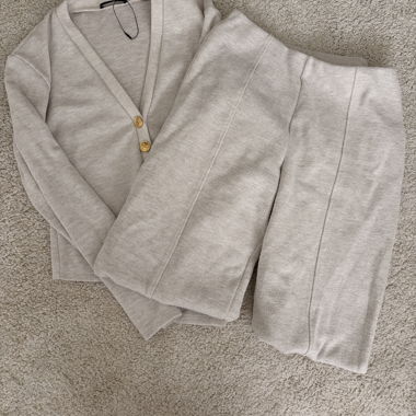 Completo in maglia ZARA Cardigan & Pantaloni beige M