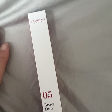 Sourcil clarins 