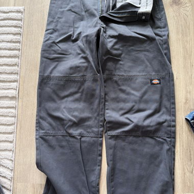 Dickies pants grey top condition W33 L32