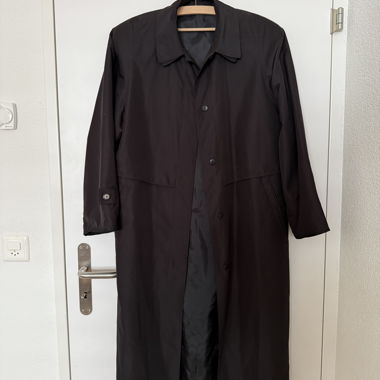 schwarzer trenchcoat Mantel