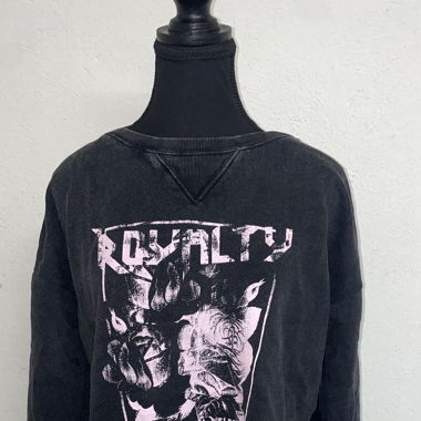 schwarzes Sweatshirt mit print