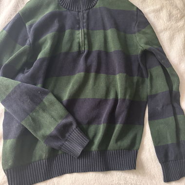 Brandy Melville Pullover 