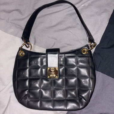 MCM Schultertasche schwarz