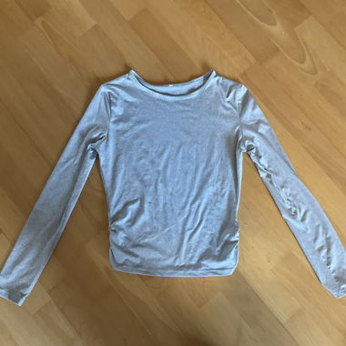 T-shirt gris à manches longues, taille M