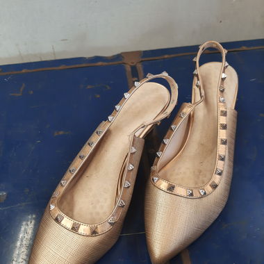 Pointed Ballerina Flats in Rosé Gold