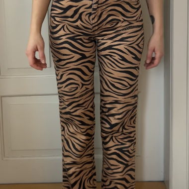 Pantalon évasé Wrangler à motif zèbre