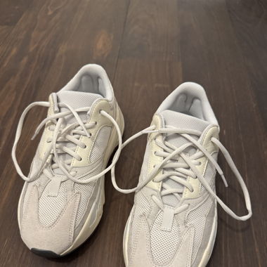 Adidas Yeezy Boost 700 Analog