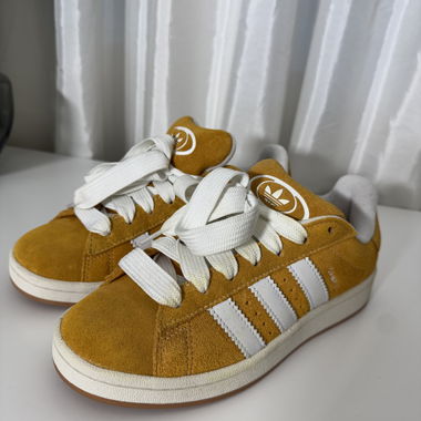 Adidas Wildleder Sneaker