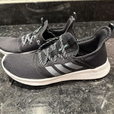 ADIDAS / laufschuhe in Gr. 36.5 - wie neu