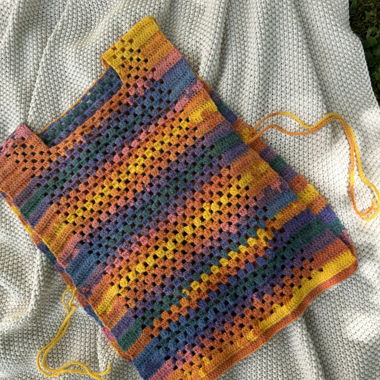     Gilet in crochet fatto a mano
