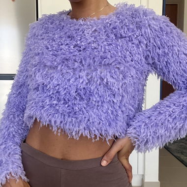 Pull court en maille duveteuse lavande – Zara