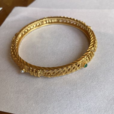 GOLD BANGLE