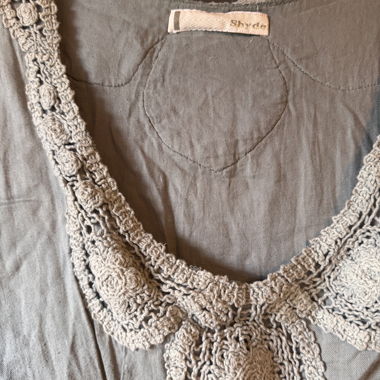 Abito Boho con Colletto all’uncinetto