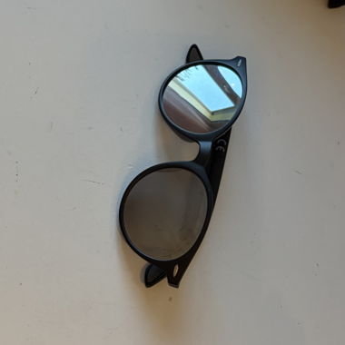 Lunettes de soleil noires