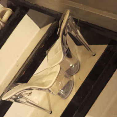 Chaussure talon aiguille neuf 