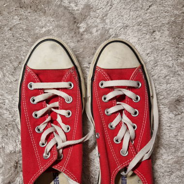 Converse Sneaker rot