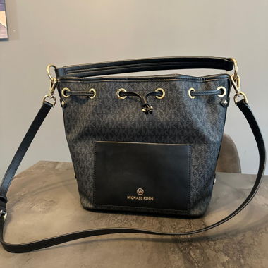 Borsa a secchiello Maeve Michael Kors