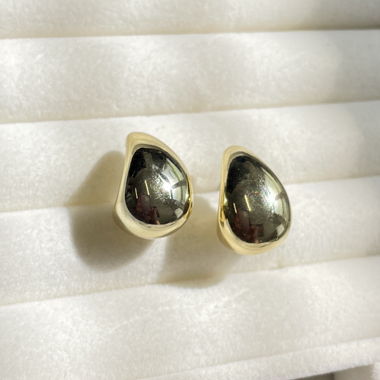 Vintage Gold Drop Earrings 