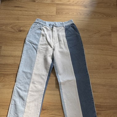 Hosen im Samtstil