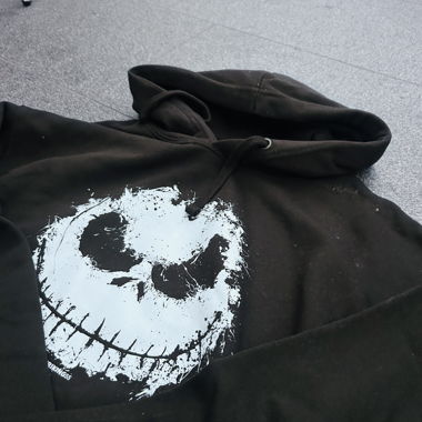Schwarzer Hoodie