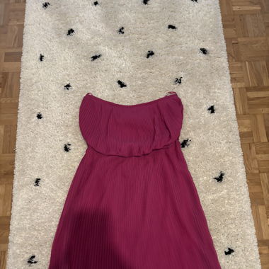 Plissiertes Minikleid