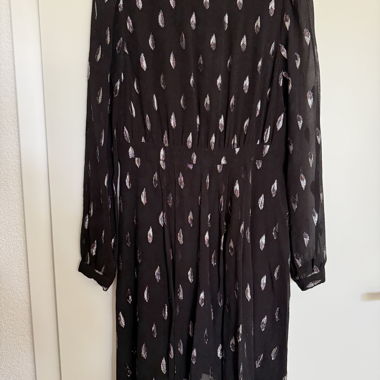 Black Silk Dress with Glitter Pattern