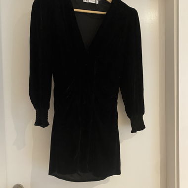 Vestito nero Zara con bottoni