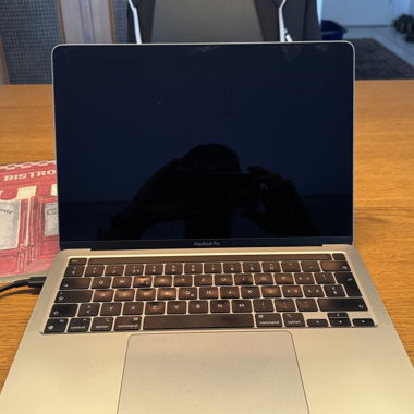 MacBook Pro M1 13’ 16 GB Ram 256 GB SSD