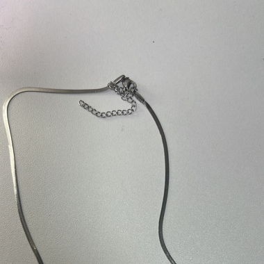 2 Collier avec boucle d’oreille