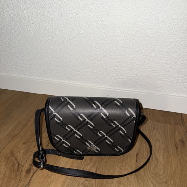 A3B Umhängetasche 