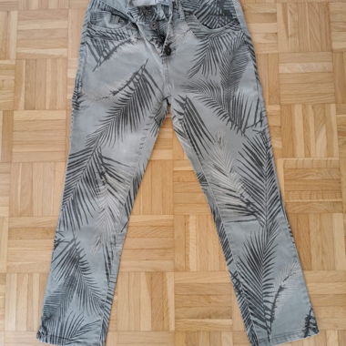 Graue Print-Jeans mit Palmblattmuster