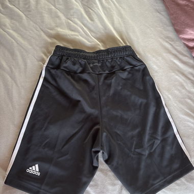Pantaloncini sportivi Adidas