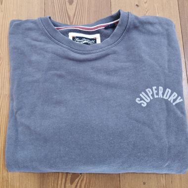 Pull Superdry (NEUF)