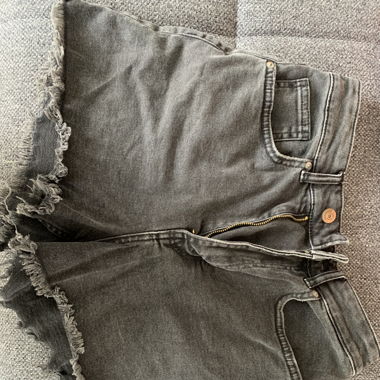 Schwarze Shorts 