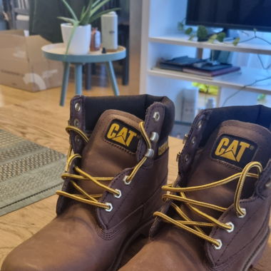 Caterpillar Schuhe Neu Grösse 42