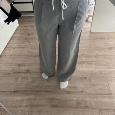 Graue Hose, Grösse XS