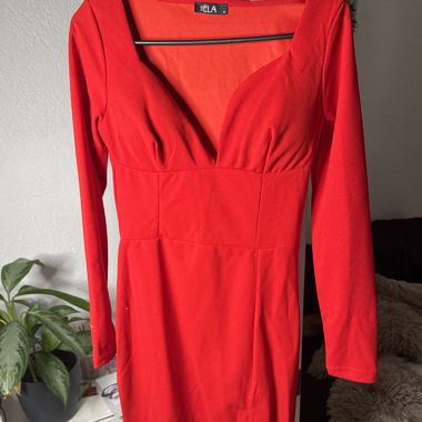 Robe longue avec fente devant