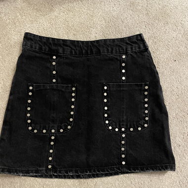 Zara Skirt mit Nieten