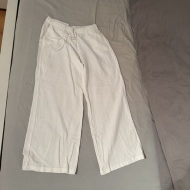 Weisse Leinenhose