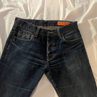 Jeans von der Marke JEAN