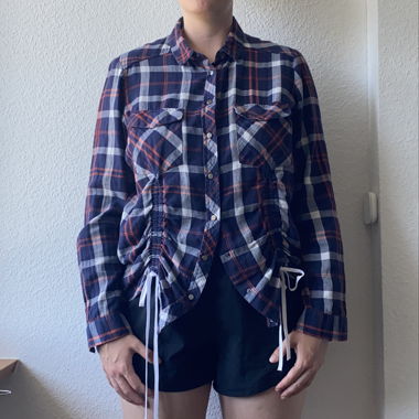 Camicia a quadri upcycled con arricciature